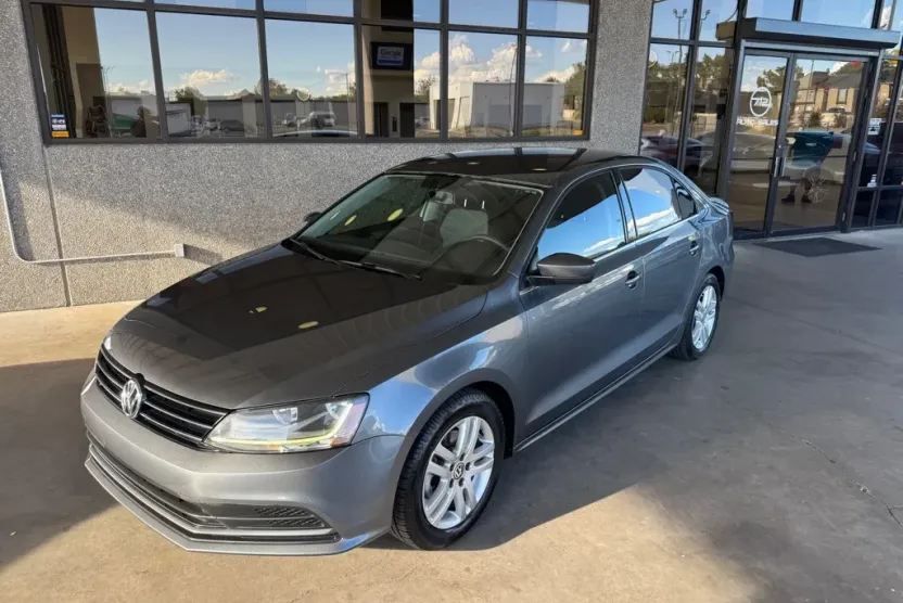 2017 Volkswagen Jetta 1.4T S photo 1