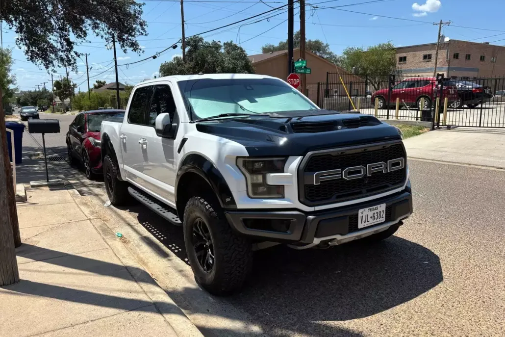2017 Ford F-150 Raptor photo 1