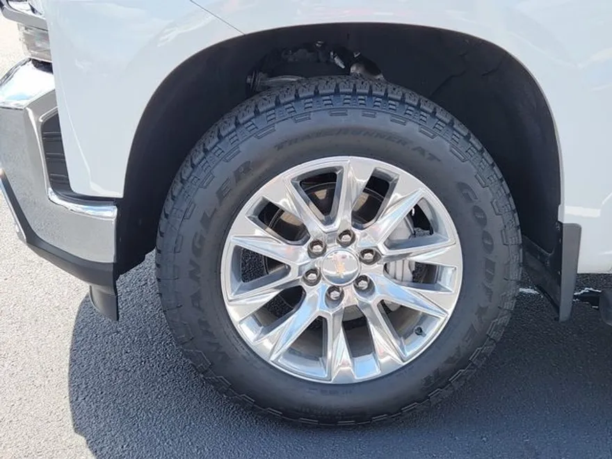 2022 Chevrolet Silverado 1500 LTZ photo 1