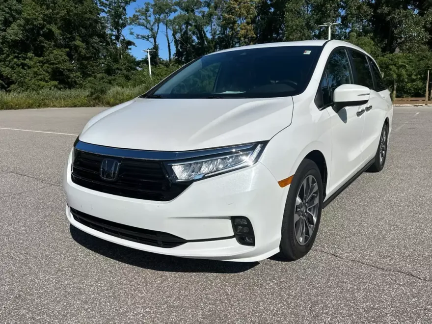 2023 Honda Odyssey EX-L photo 1