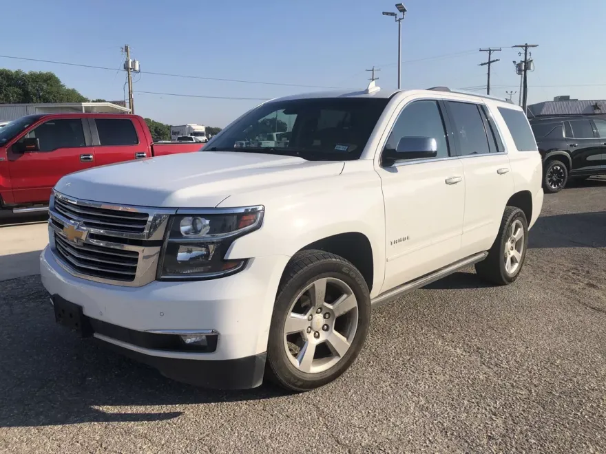 2017 Chevrolet Tahoe Premier photo 1