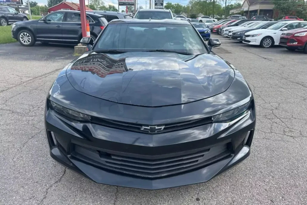 2017 Chevrolet Camaro Coupe photo 1