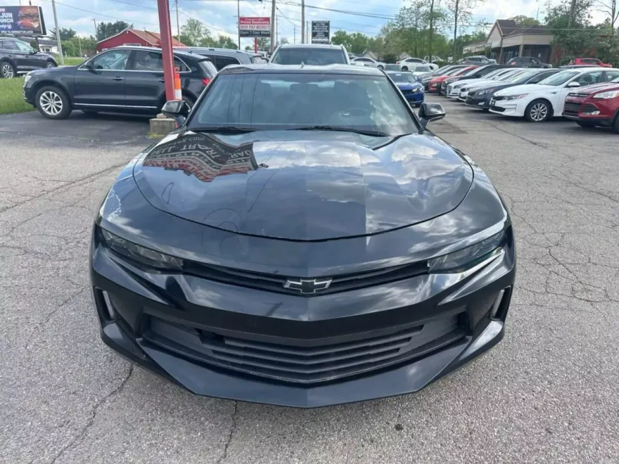 2017 Chevrolet Camaro Coupe photo 1