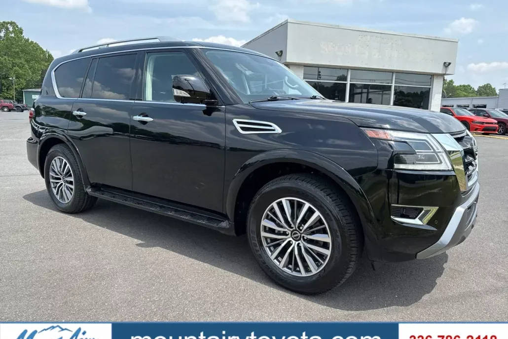 2024 Nissan Armada SL photo 1