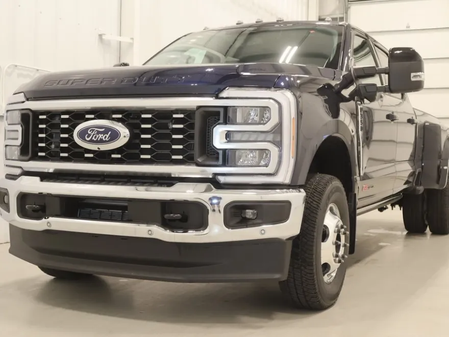 2025 Ford F-350 photo 1