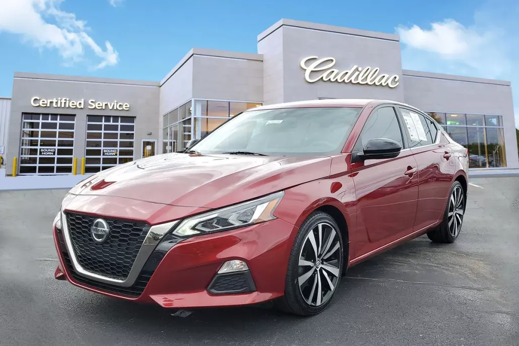 2021 Nissan Altima 2.5 SR photo 1