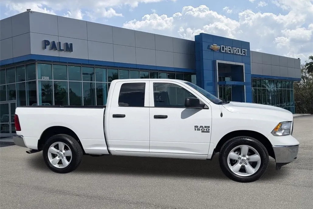 2024 Ram 1500 Classic SLT photo 1