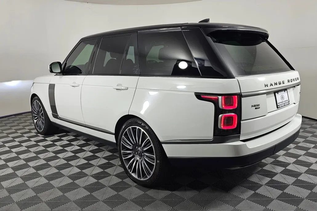 2021 Land Rover Range Rover P525 HSE HSE Westminster Edition photo 1
