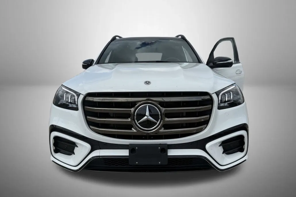 2025 Mercedes Benz GLS 450 4MATIC photo 1