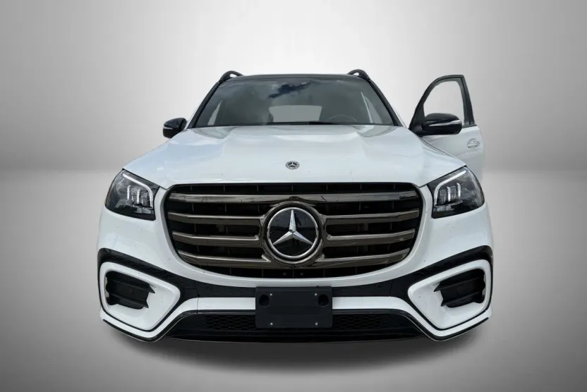 2025 Mercedes Benz GLS 450 4MATIC photo 1
