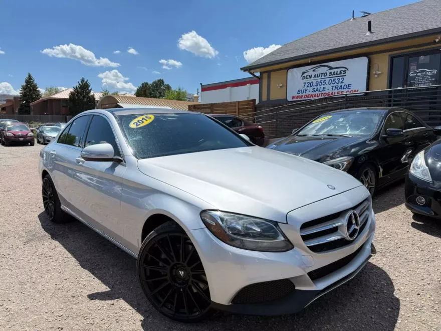 2015 Mercedes Benz C 300 4MATIC Sedan photo 1