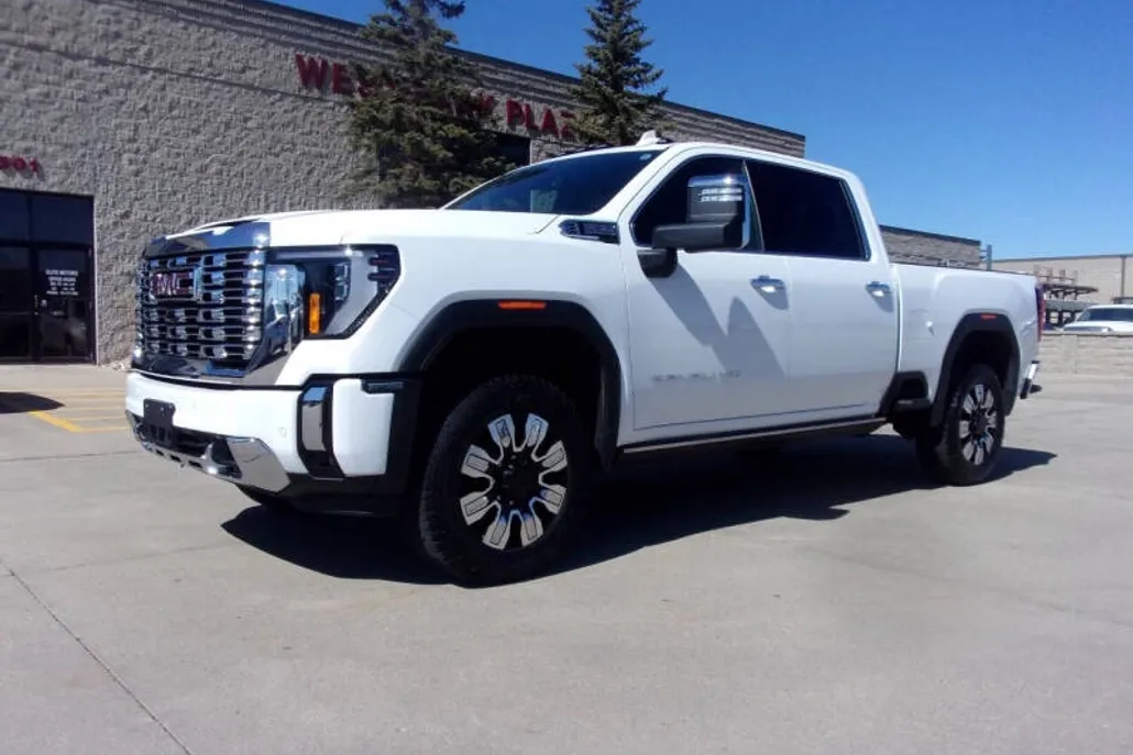 2024 Gmc Sierra 2500 HD Denali photo 1