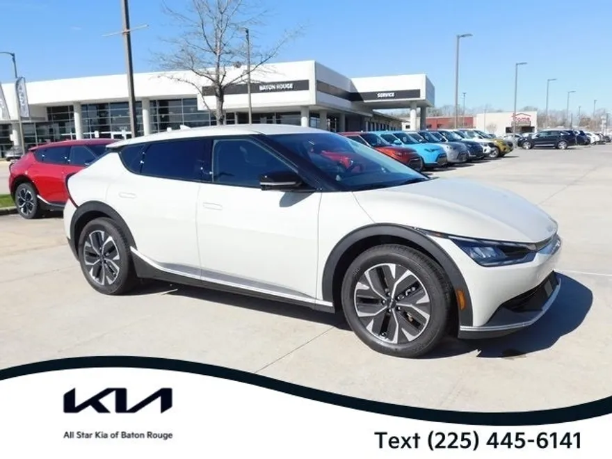2024 Kia EV6 Light photo 1