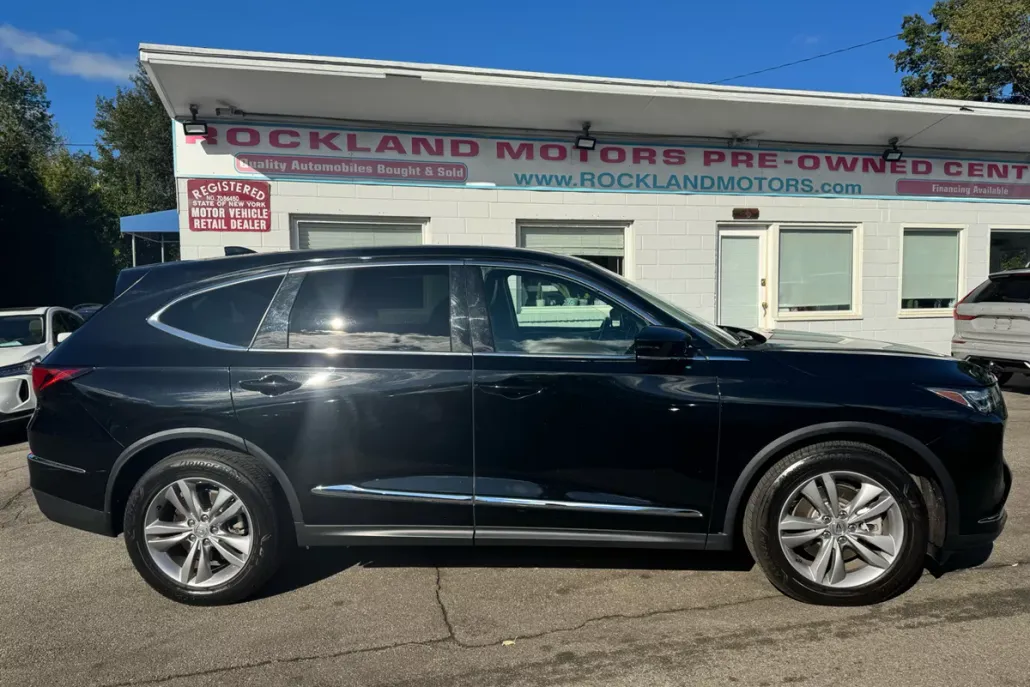 2023 Acura MDX SH-AWD photo 1