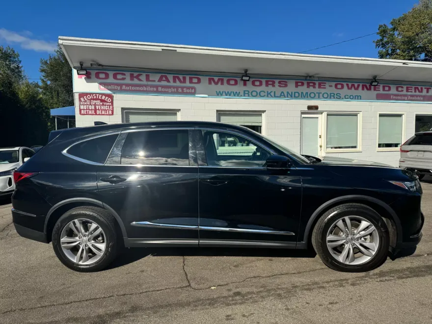 2023 Acura MDX SH-AWD photo 1