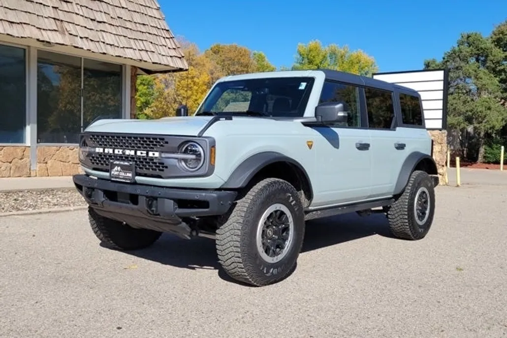 2024 Ford Bronco Badlands photo 1