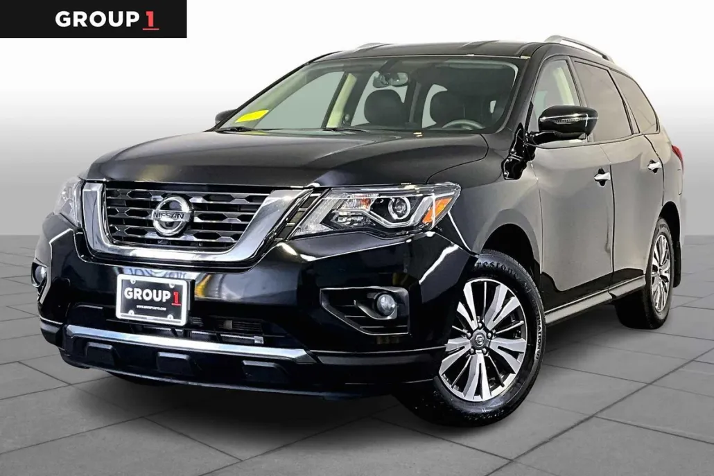 2020 Nissan Pathfinder SL photo 1