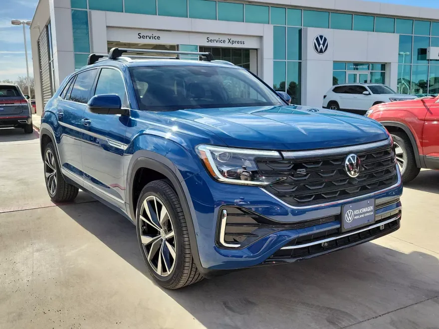 2025 Volkswagen Atlas Cross Sport SEL Premium R-Line photo 1