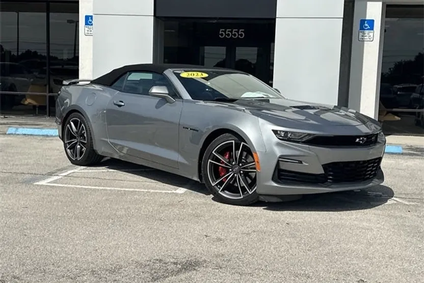 2023 Chevrolet Camaro 2SS photo 1