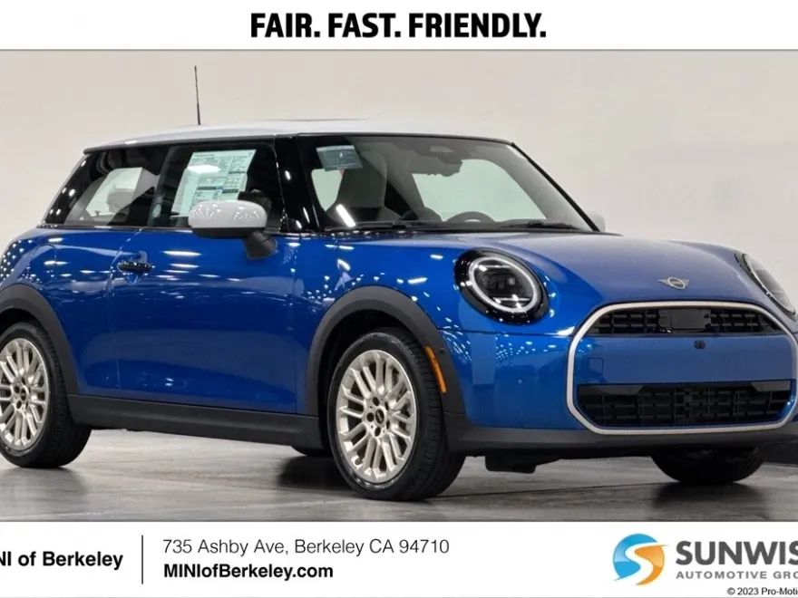 2025 Mini Cooper 2 Door Hardtop Iconic photo 1