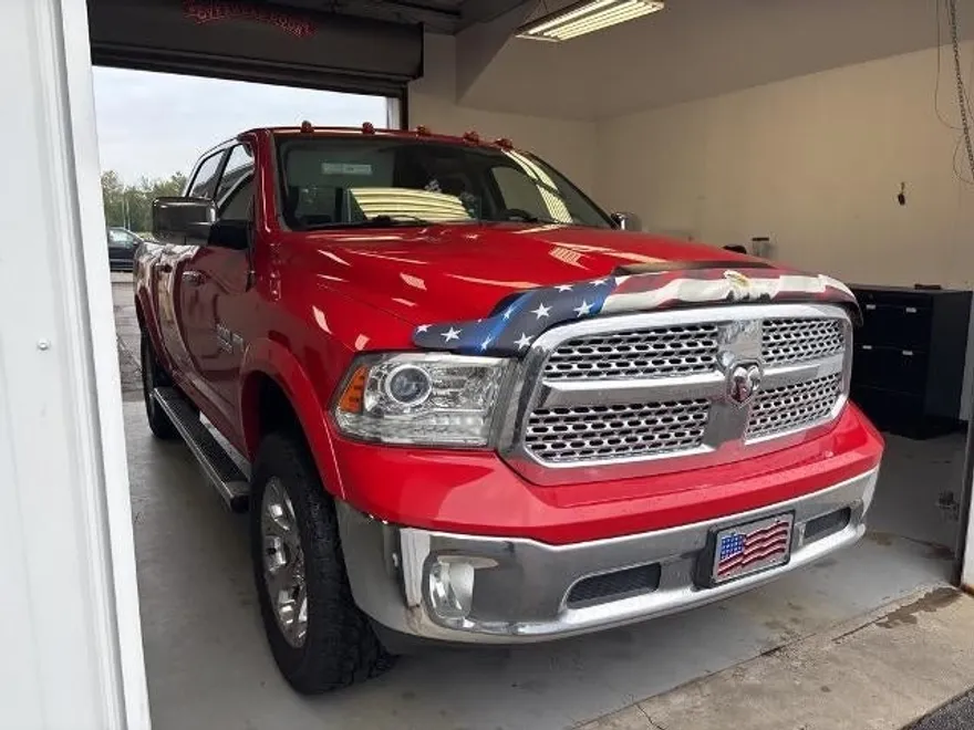 2017 Ram 1500 Laramie photo 1