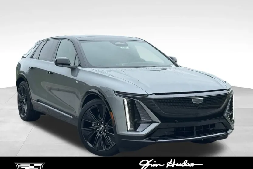 2025 Cadillac Lyriq Sport photo 1