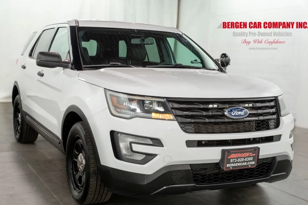 2017 Ford Explorer photo 1
