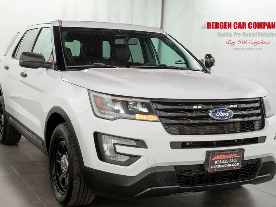 2017 Ford Explorer photo 1