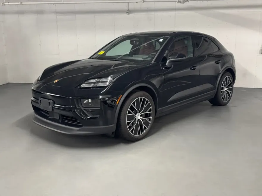 2024 Porsche Macan Electric 4 photo 1