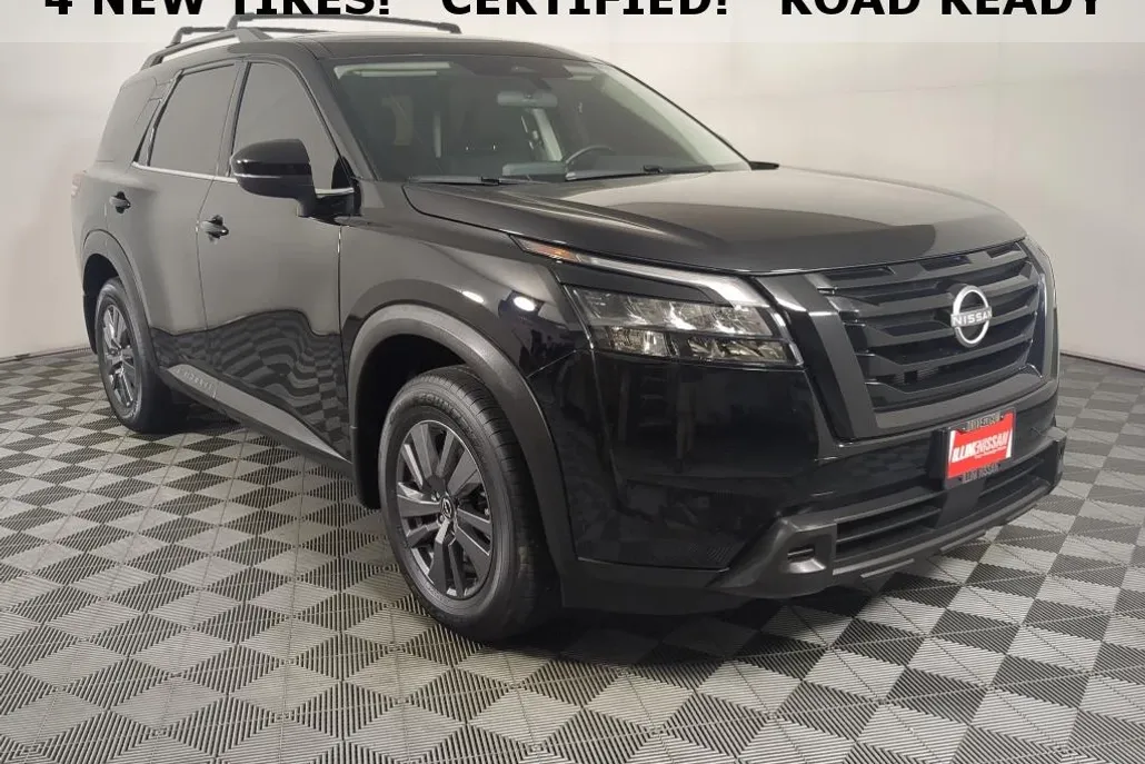 2024 Nissan Pathfinder SV photo 1
