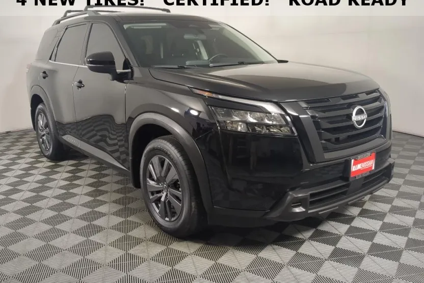 2024 Nissan Pathfinder SV photo 1