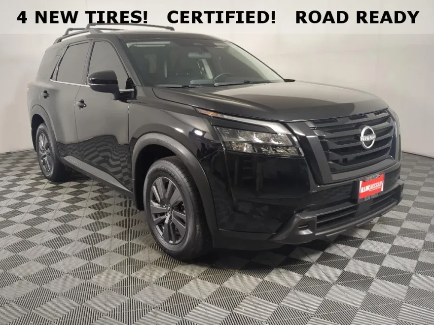 2024 Nissan Pathfinder SV photo 1