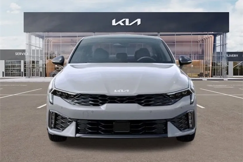 2025 Kia K5 GT-Line photo 1
