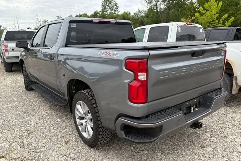 2021 Chevrolet Silverado 1500 Custom photo 1
