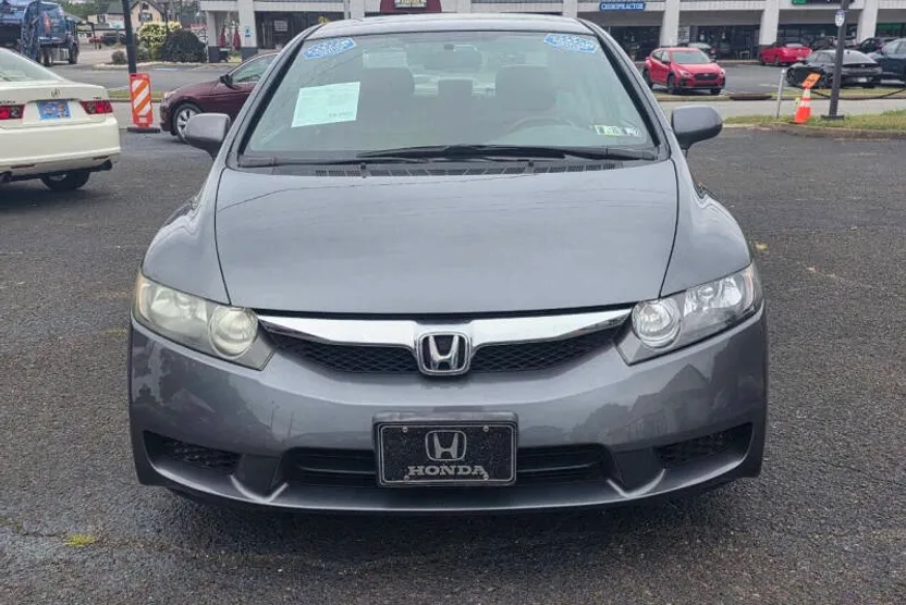 2011 Honda Civic LX photo 1