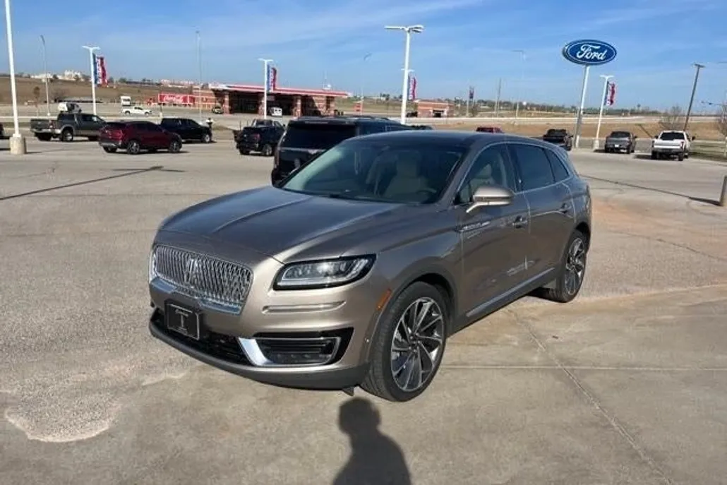 2019 Lincoln Nautilus Reserve photo 1