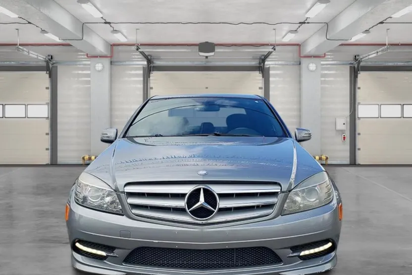 2011 Mercedes Benz C 300 Sport photo 1