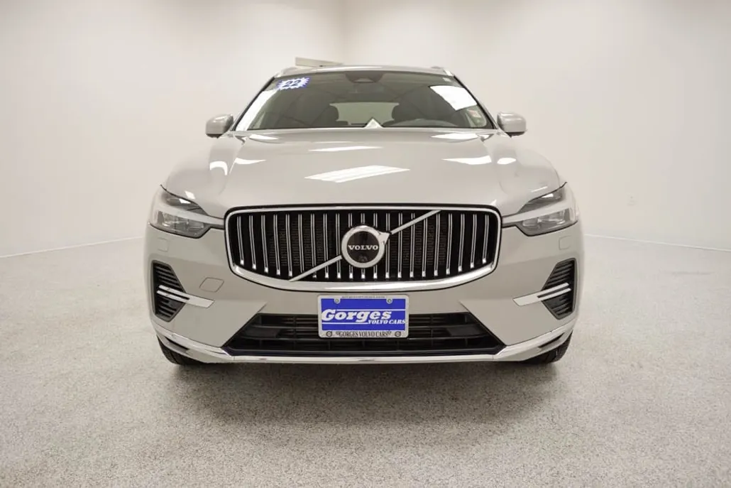 2022 Volvo XC60 Recharge Hybrid eAWD Inscription photo 1