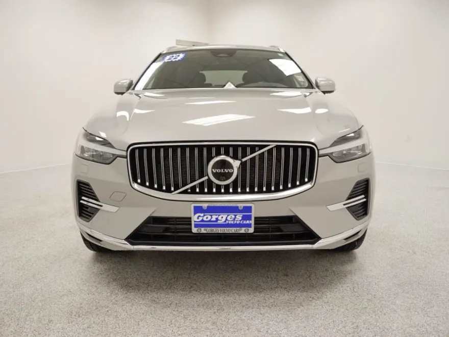2022 Volvo XC60 Recharge Hybrid eAWD Inscription photo 1