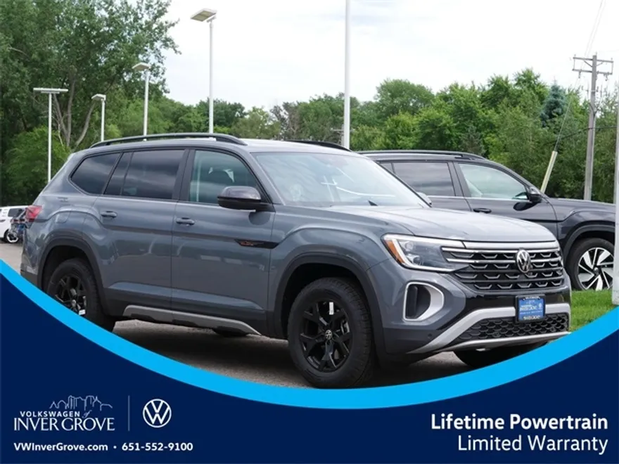 2025 Volkswagen Atlas Peak Edition SE photo 1