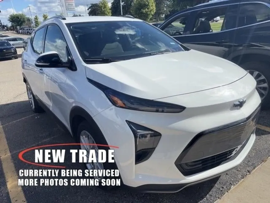 2023 Chevrolet Bolt EUV photo 1