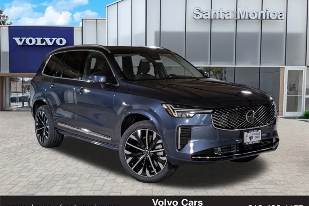 2025 Volvo XC90 Plus photo 1