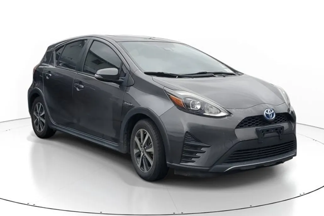 2018 Toyota Prius C Four photo 1