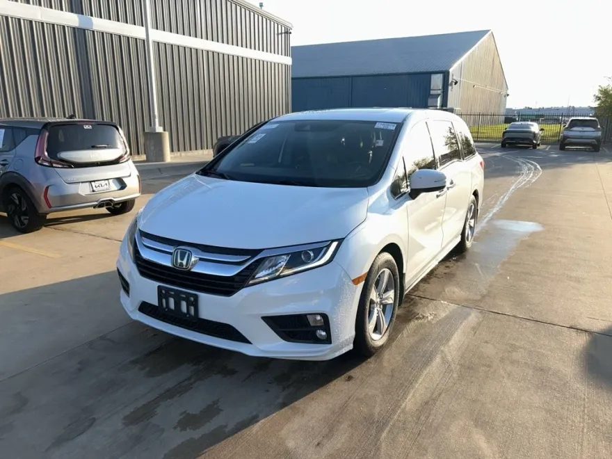 2020 Honda Odyssey EX-L photo 1