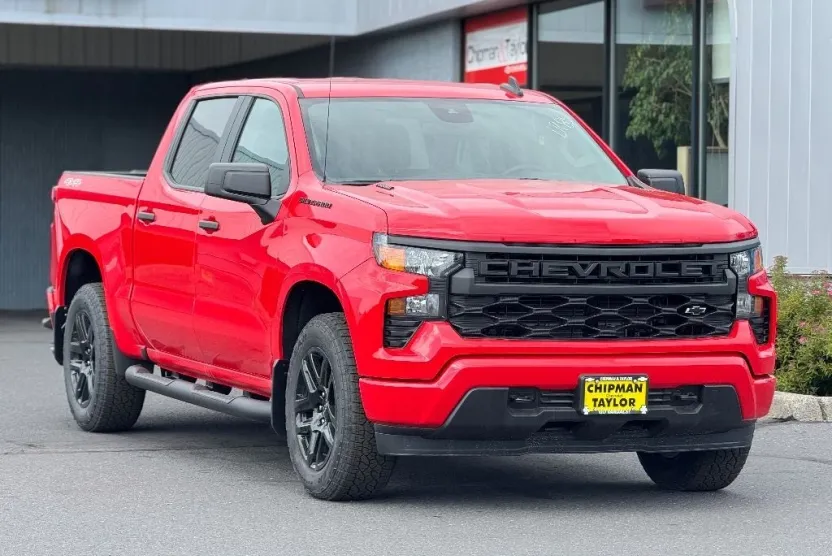 2025 Chevrolet Silverado 1500 Custom photo 1