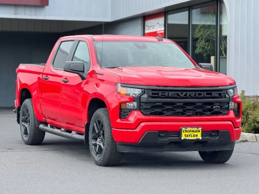 2025 Chevrolet Silverado 1500 Custom photo 1