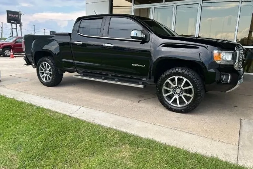 2020 Gmc Canyon Denali photo 1