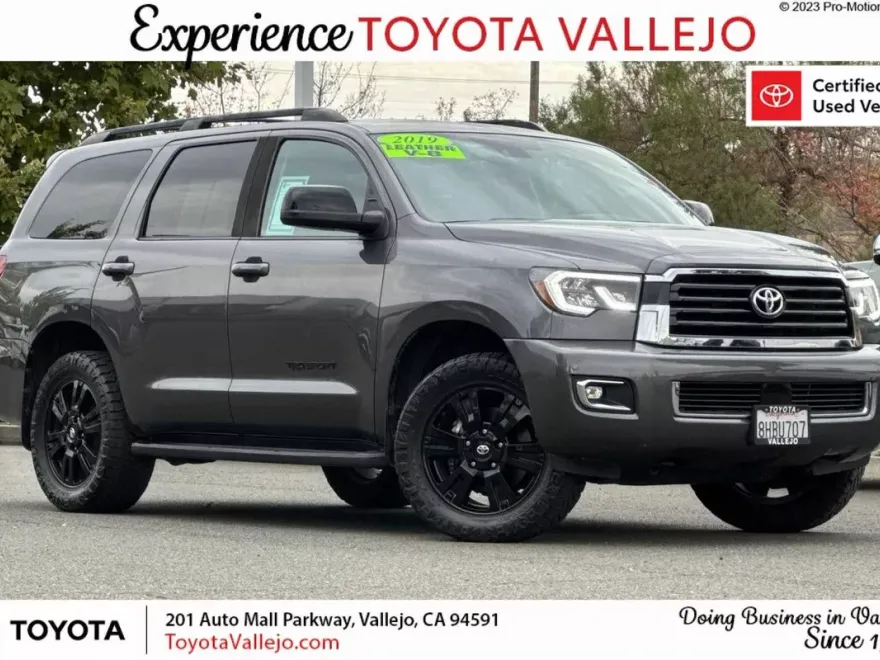 2019 Toyota Sequoia TRD Sport photo 1