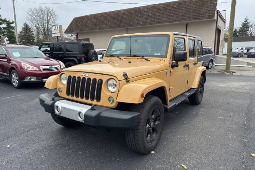 2014 Jeep Wrangler Unlimited Sahara photo 1