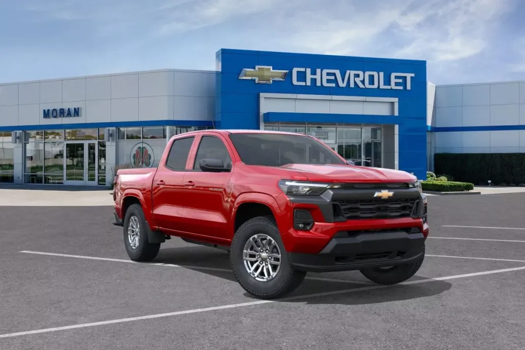 2025 Chevrolet Colorado Work Truck LT photo 1
